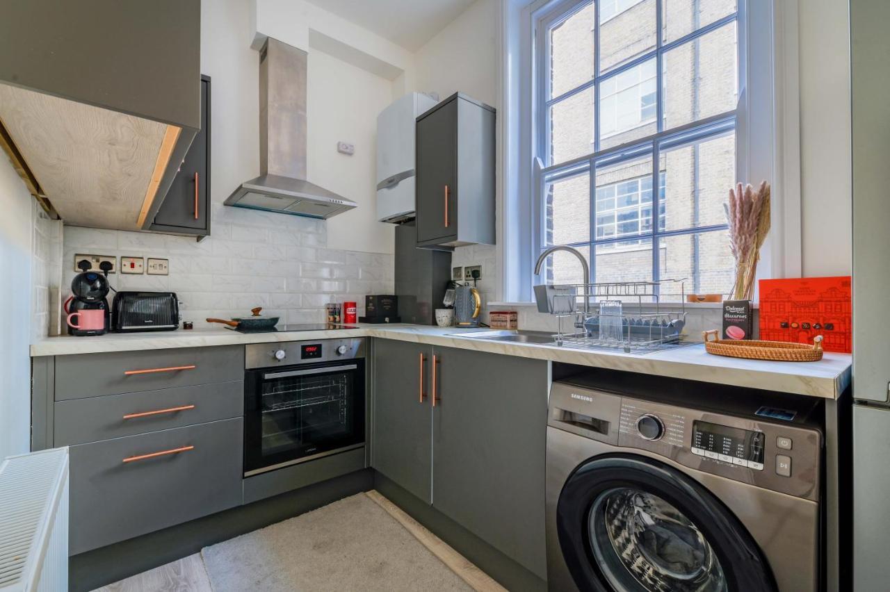 Charming Newly Refurb 2-Bed 2-Bath Whole Apartment Near Hyde Park & Kensington, Prime Paddington Location Zone 1 London Exterior foto