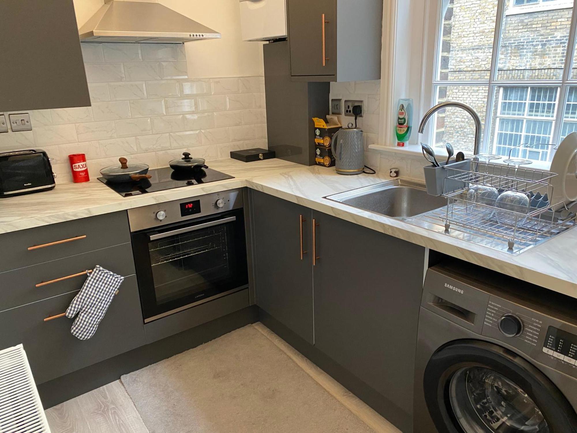 Charming Newly Refurb 2-Bed 2-Bath Whole Apartment Near Hyde Park & Kensington, Prime Paddington Location Zone 1 London Exterior foto